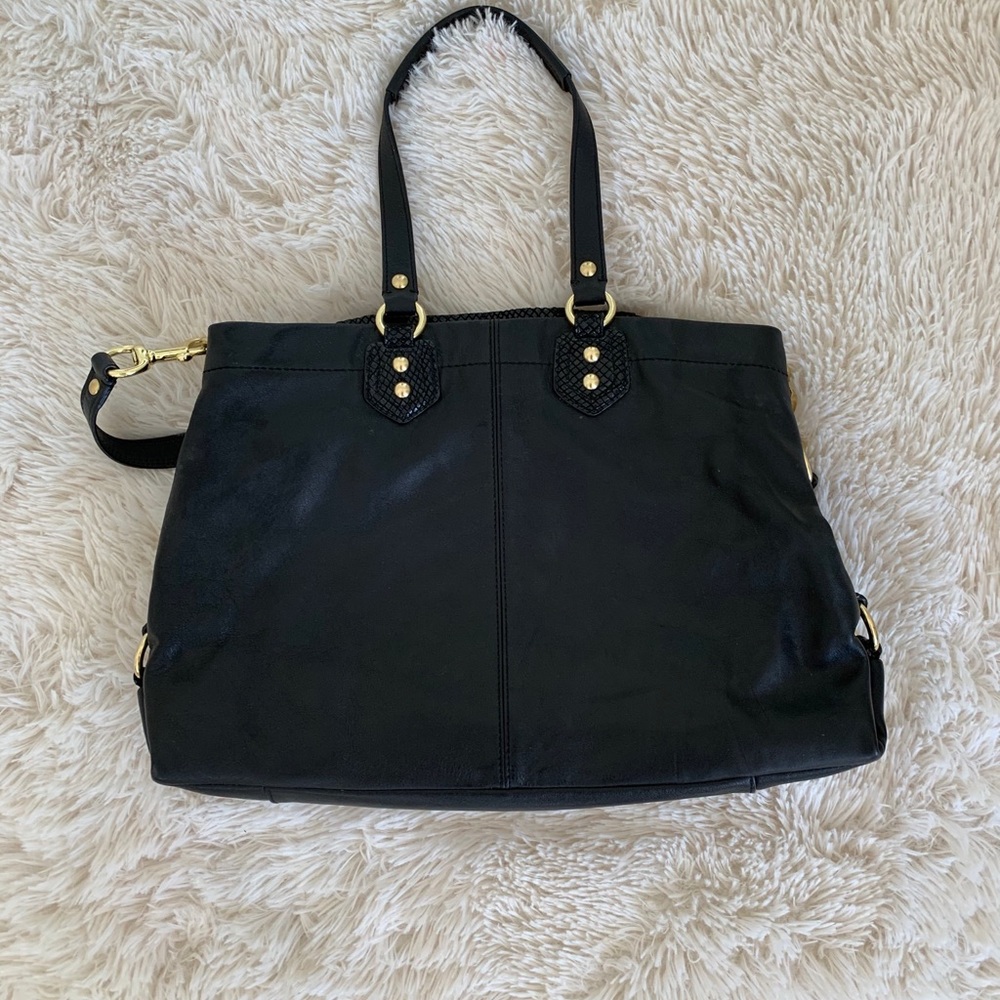 Authentic Coach - Picture 2 of 8